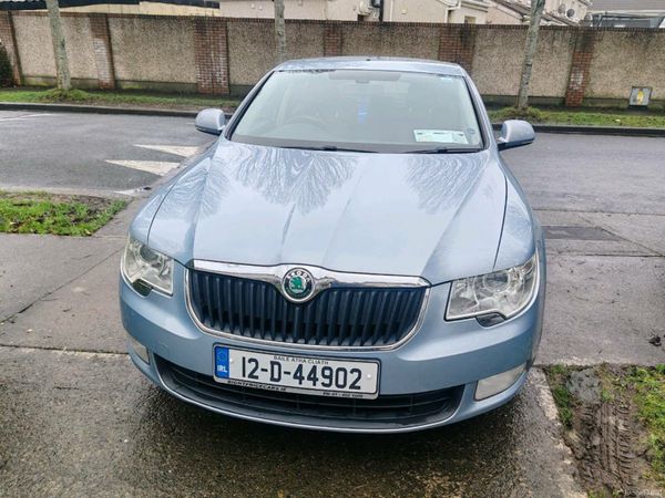 Skoda Superb Hatchback, Diesel, 2012, Blue