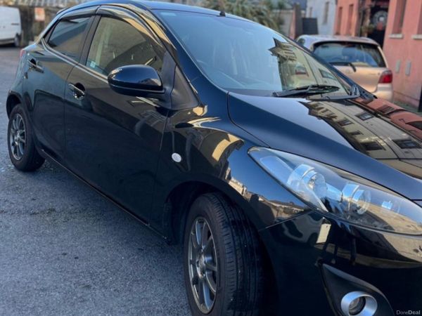 Mazda Demio MPV, Petrol, 2014, Black