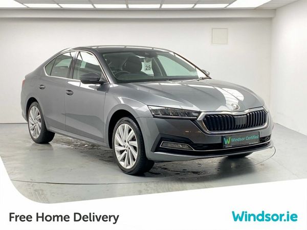 Skoda Octavia Saloon, Petrol Hybrid, 2023, Grey