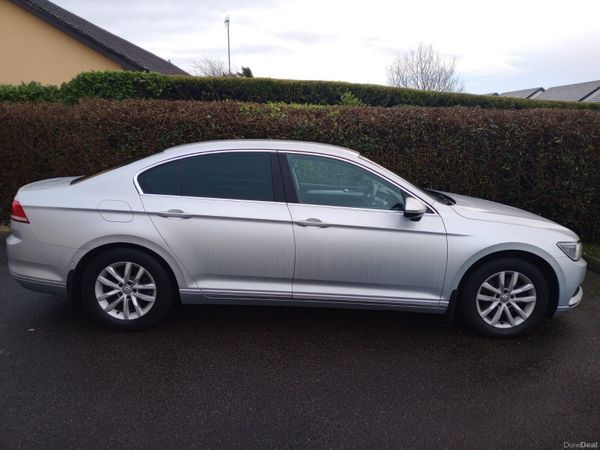 Volkswagen Passat Saloon, Diesel, 2016, Silver