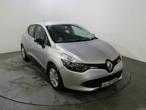Renault Clio Hatchback, Petrol, 2015, Silver