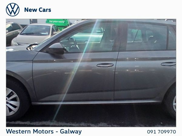 Skoda Kamiq Hatchback, Petrol, 2024, Grey
