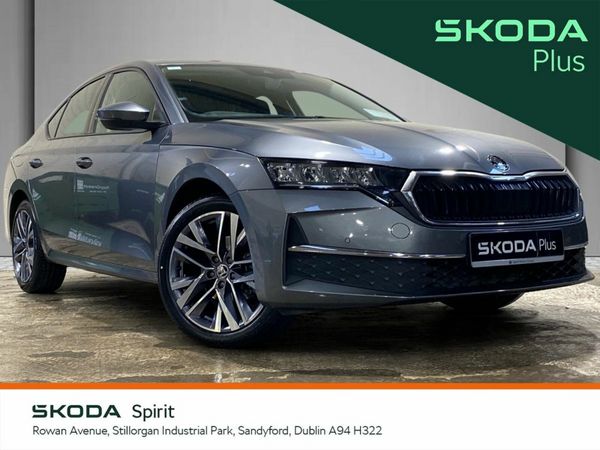 Skoda Octavia Saloon, Diesel, 2024, Grey