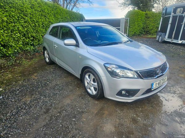 Kia Ceed MPV, Diesel, 2011, Silver