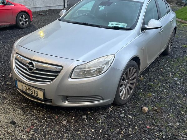 Opel Insignia Hatchback, Diesel, 2011, Silver