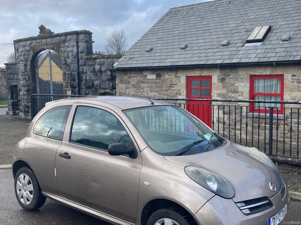 Nissan Micra Hatchback, Petrol, 2007, Gold