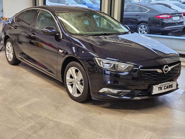 Opel Insignia Hatchback, Diesel, 2017, Blue