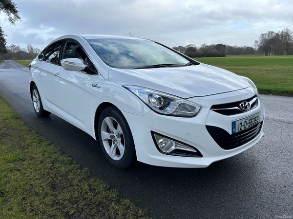 Hyundai i40 Saloon, Diesel, 2012, White