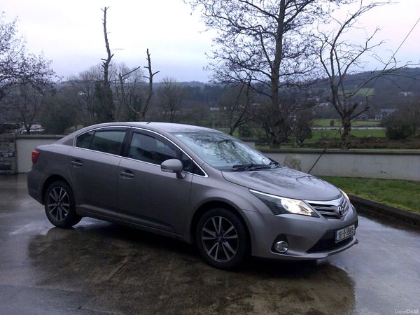 Toyota Avensis Saloon, Diesel, 2015, Bronze