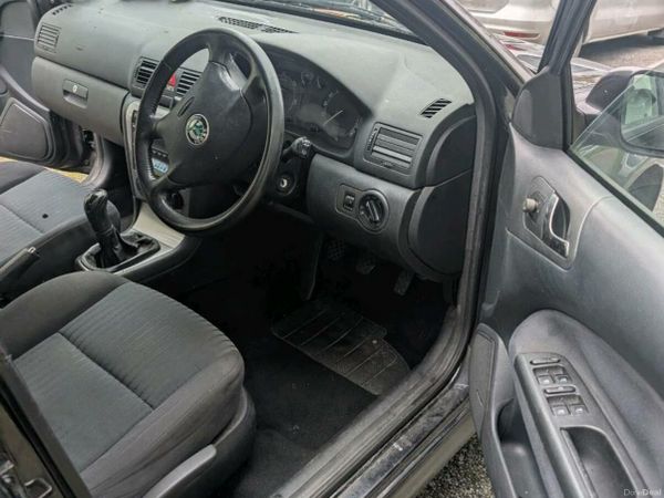 Skoda Octavia Hatchback, Diesel, 2008, Black