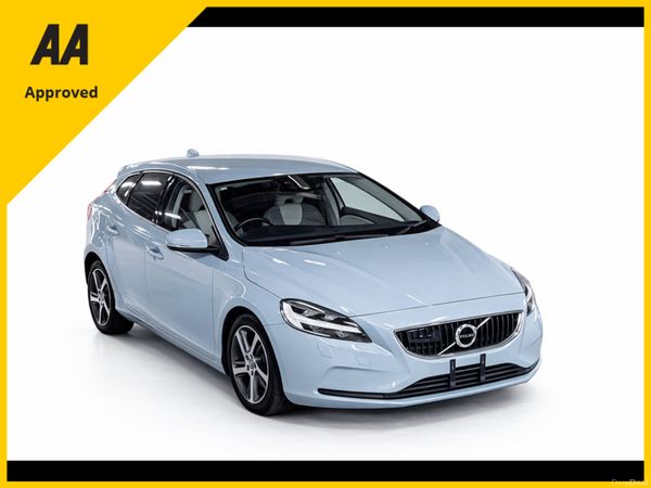 Volvo V40 Hatchback, Diesel, 2018, Blue