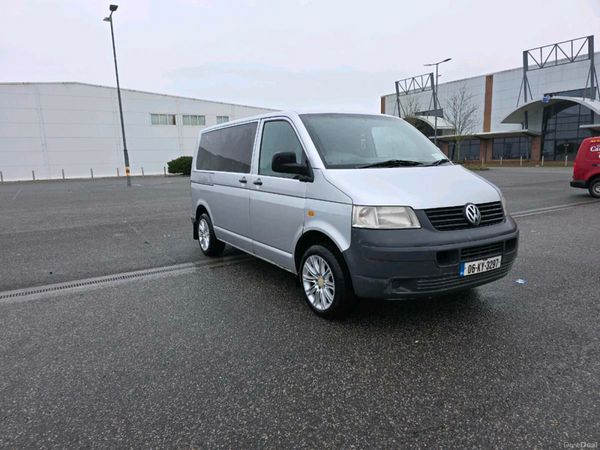 Volkswagen Shuttle Minibus, Diesel, 2006, Silver
