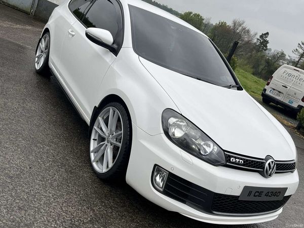 Volkswagen Golf Hatchback, Diesel, 2011, White