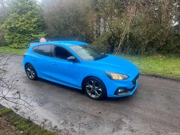 Ford Focus Hatchback, Petrol, 2019, Blue