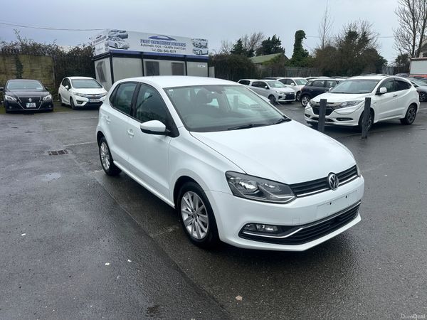 Volkswagen Polo Hatchback, Petrol, 2015, White