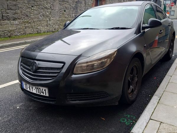 Vauxhall Insignia Hatchback, Diesel, 2010, Black