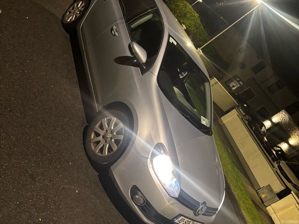 Volkswagen Golf Hatchback, Diesel, 2010, Silver