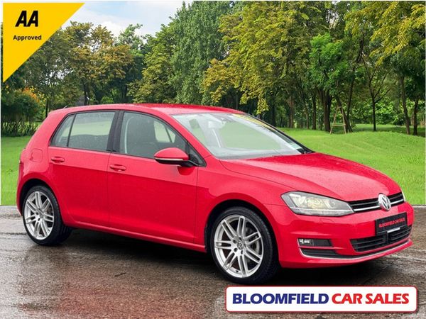 Volkswagen Golf Hatchback, Petrol, 2014, Red
