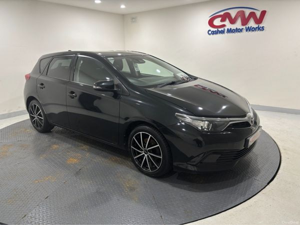 Toyota Auris Hatchback, Petrol, 2017, Black