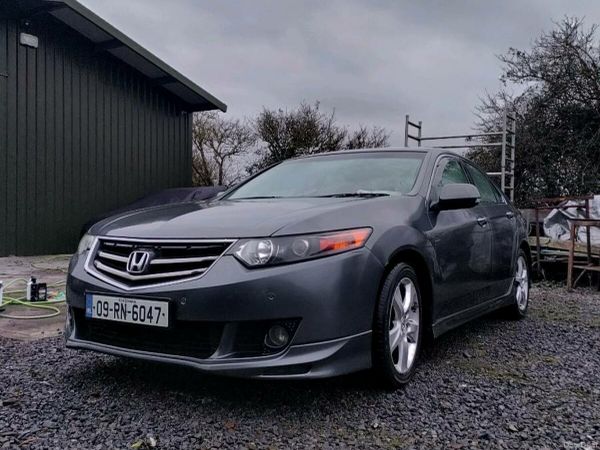 Honda Accord Saloon, Diesel, 2009, Silver