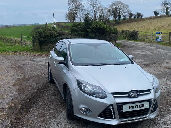 Ford Focus Hatchback, Petrol, 2014, Silver