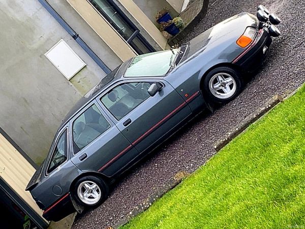 Ford Sierra Hatchback, Petrol, 1992, Grey
