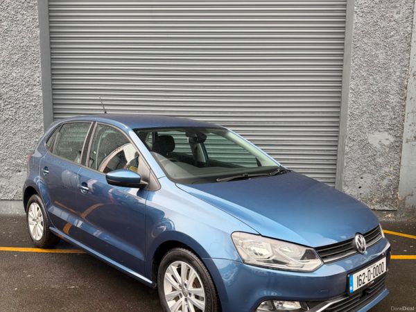 Volkswagen Polo Hatchback, Petrol, 2016, Blue