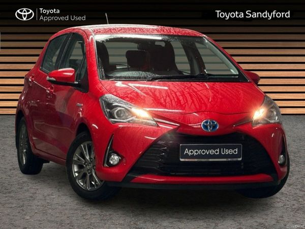 Toyota Yaris Hatchback, Petrol Hybrid, 2019, Red
