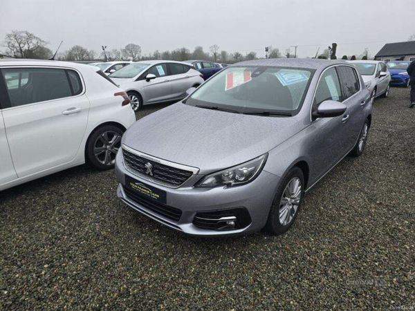Peugeot 308 Hatchback, Diesel, 2021, Grey