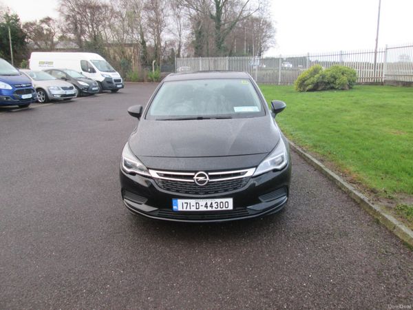 Opel Astra Hatchback, Diesel, 2017, Black