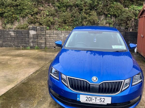 Skoda Octavia Saloon, Diesel, 2020, Blue