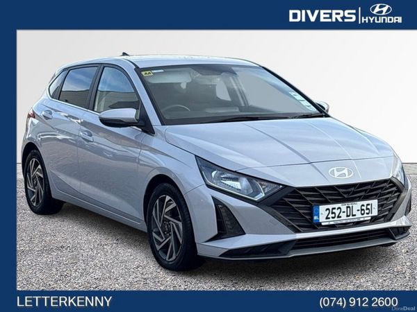 Hyundai i20 Hatchback, Petrol, 2025, Grey
