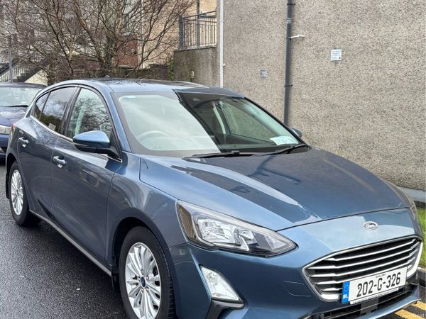 Ford Focus Hatchback, Diesel, 2020, Blue