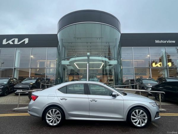 Skoda Octavia Saloon, Diesel, 2024, Grey