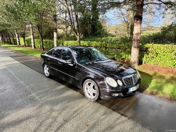 Mercedes-Benz E-Class Saloon, Diesel, 2010, Black