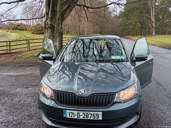 Skoda Fabia Hatchback, Petrol, 2017, Grey