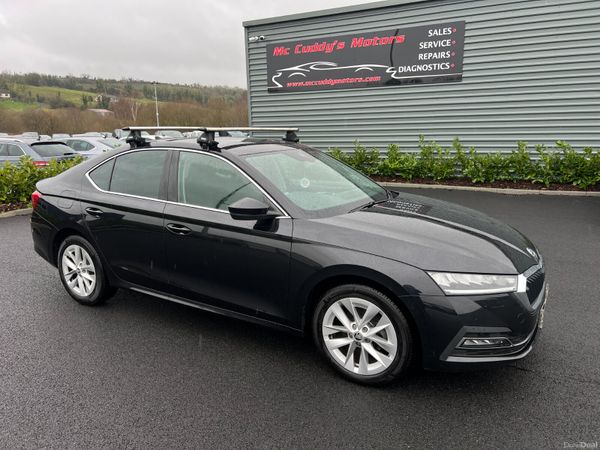 Skoda Octavia Hatchback, Diesel, 2022, Black
