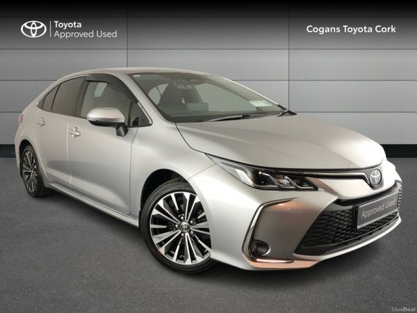 Toyota Corolla Saloon, Petrol Hybrid, 2025, Silver