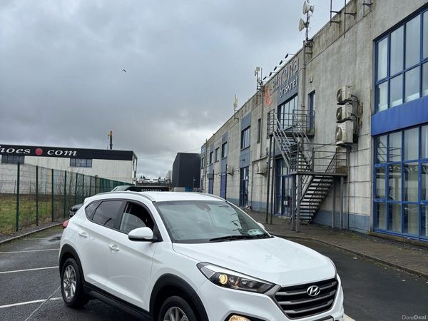 Hyundai Tucson SUV, Diesel, 2017, White