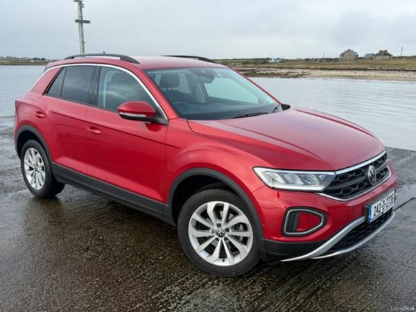 Volkswagen T-Roc Estate, Diesel, 2024, Red