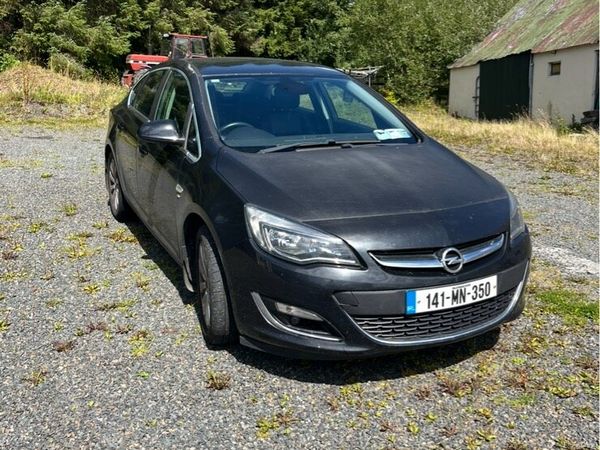 Opel Astra Saloon, Diesel, 2014, Black