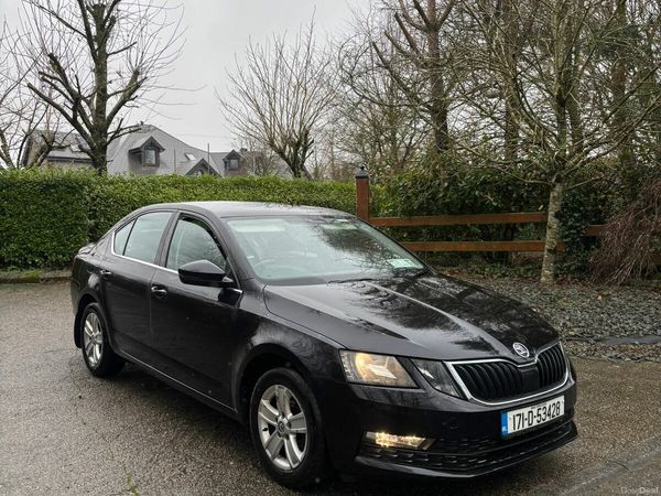 Skoda Octavia Hatchback, Diesel, 2017, Black