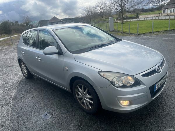 Hyundai i30 Hatchback, Diesel, 2009, Silver