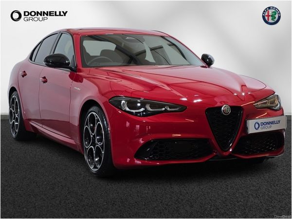 Alfa Romeo Giulia Saloon, Petrol, 2025, 