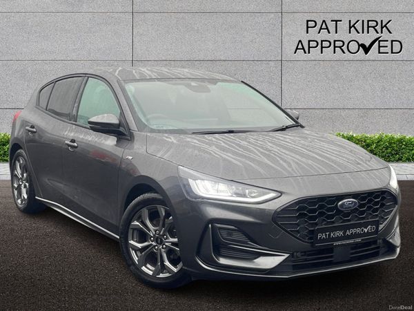 Ford Focus Hatchback, Petrol, 2024, Grey