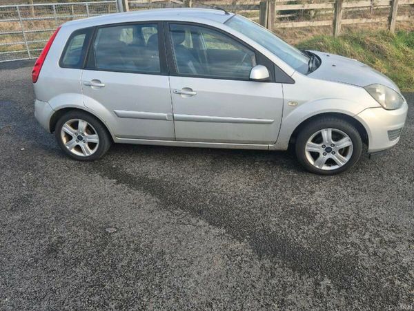 Dacia Duster SUV, Diesel, 2014, White