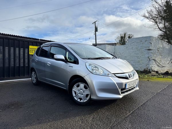 Honda Fit Hatchback, Petrol Hybrid, 2013, Silver