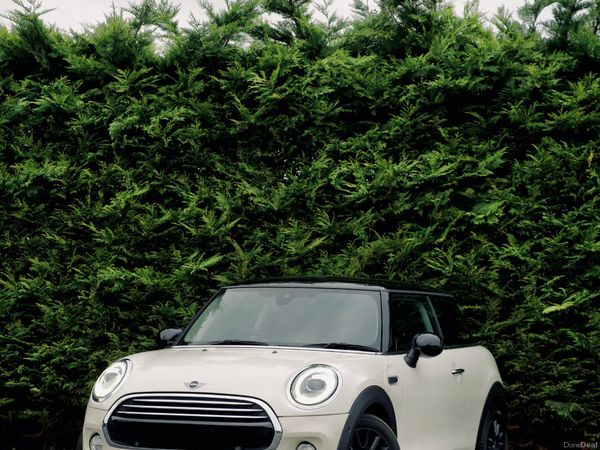 Mini Cooper Hatchback, Petrol, 2019, White