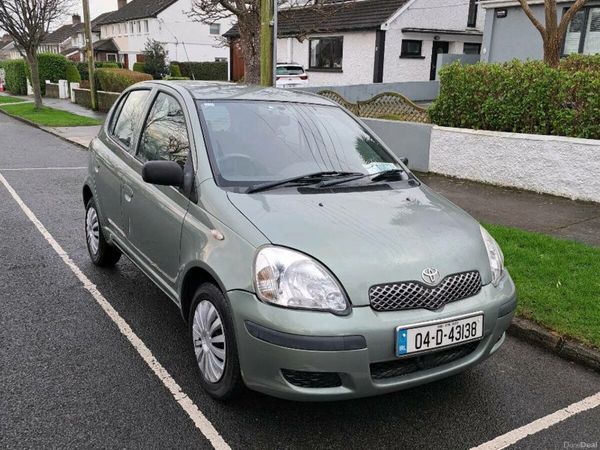 Toyota Yaris Hatchback, Petrol, 2004, Green