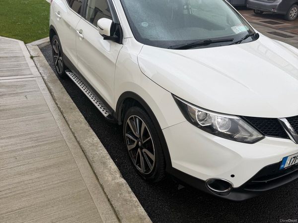 Nissan Qashqai SUV, Diesel, 2017, White
